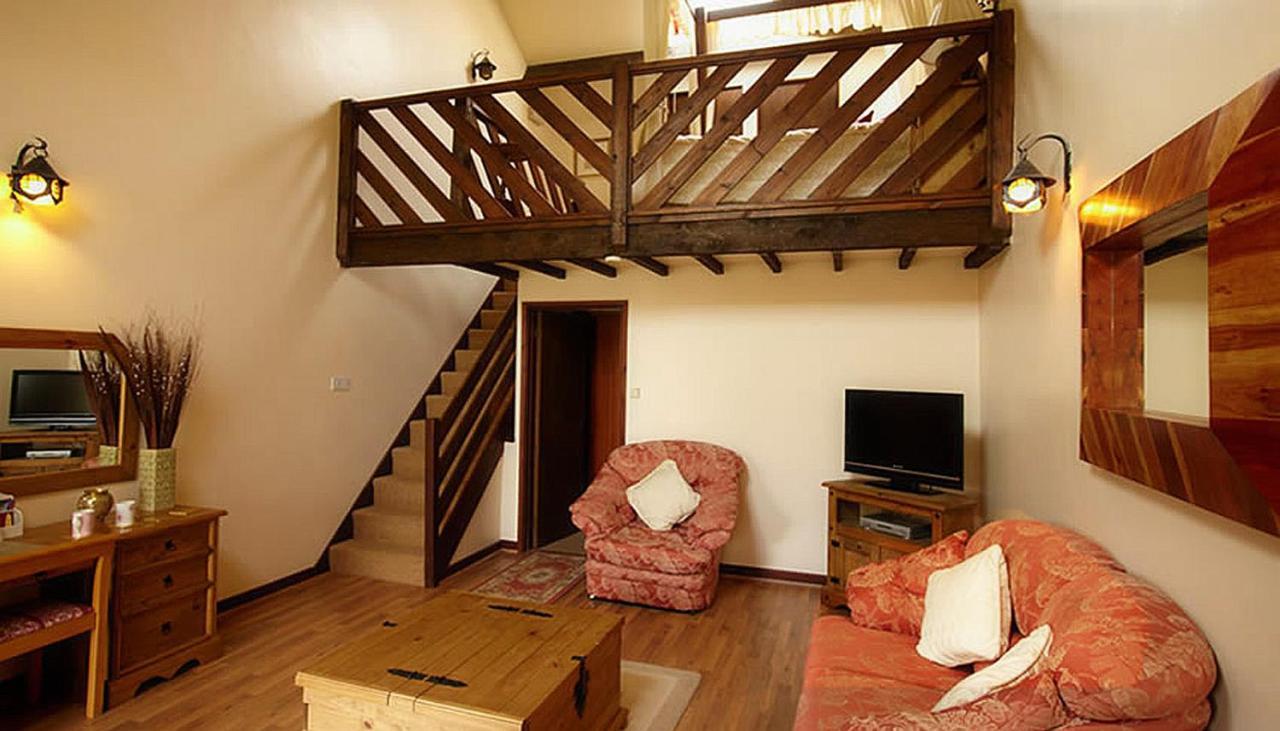 Miltons Country Lodge Lower Langford Zewnętrze zdjęcie